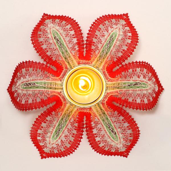 543 Klöppelbrief Blüte "Lilie" für Teelichthalter